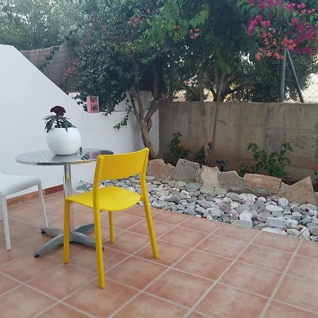 Ground Floor Studio Paphos Esterno foto