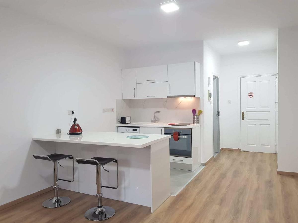 Ground Floor Studio Paphos Esterno foto