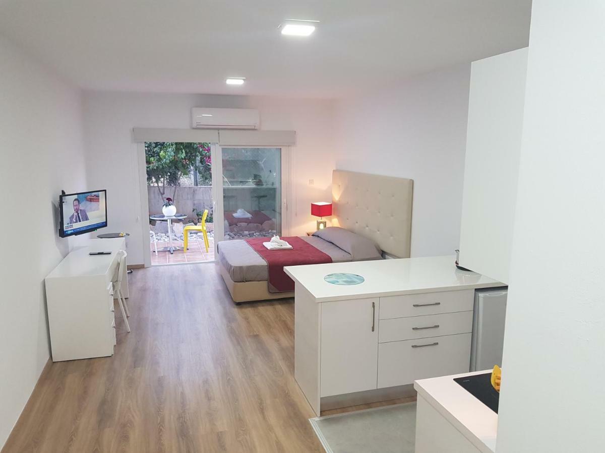 Ground Floor Studio Paphos Esterno foto